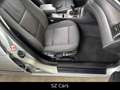 BMW 318 i LIM*SCHIEBEDACH*SHZ*TÜV NEU Silber - thumbnail 23