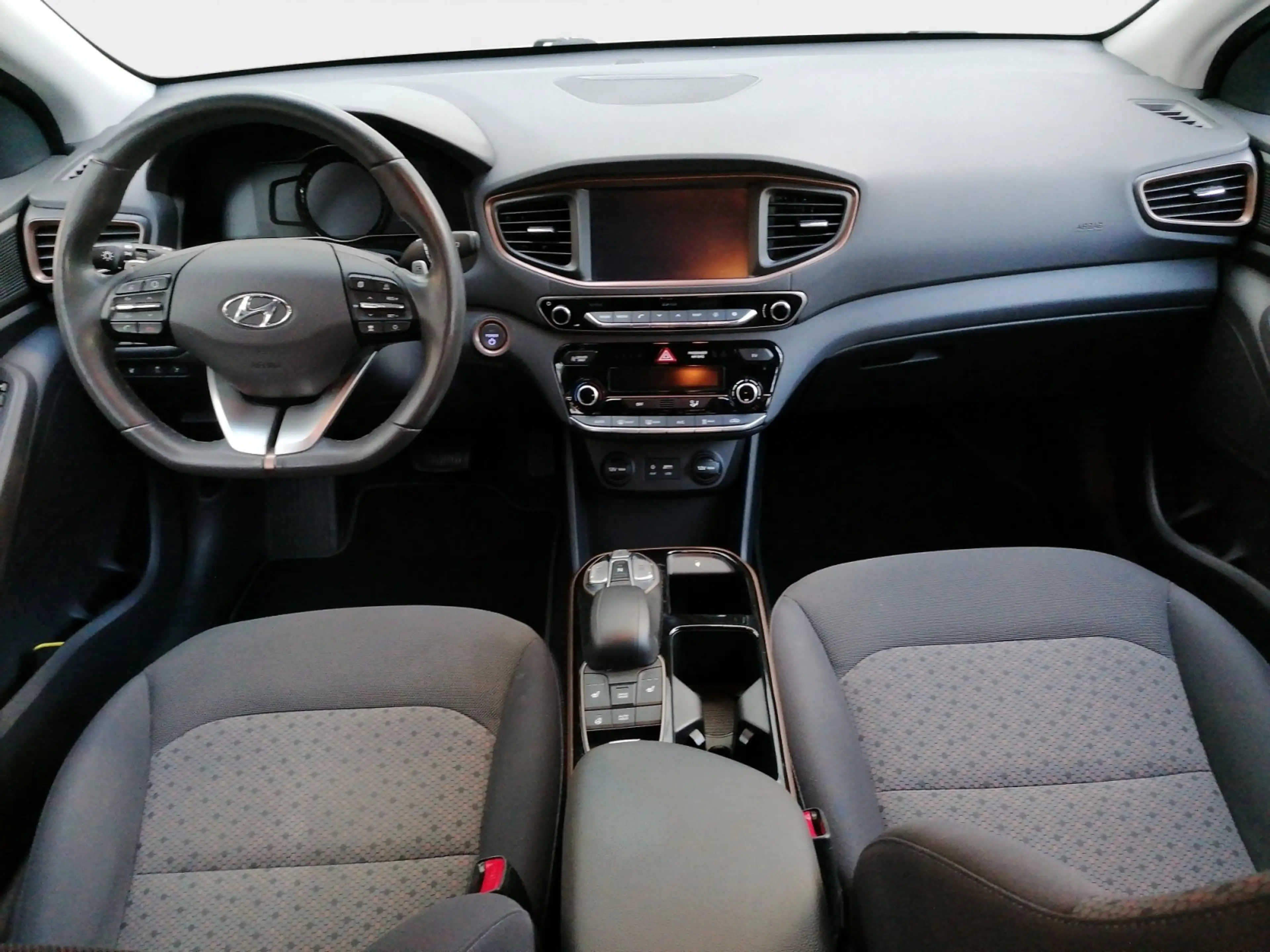 Hyundai IONIQ Trend Elektro — photo 11