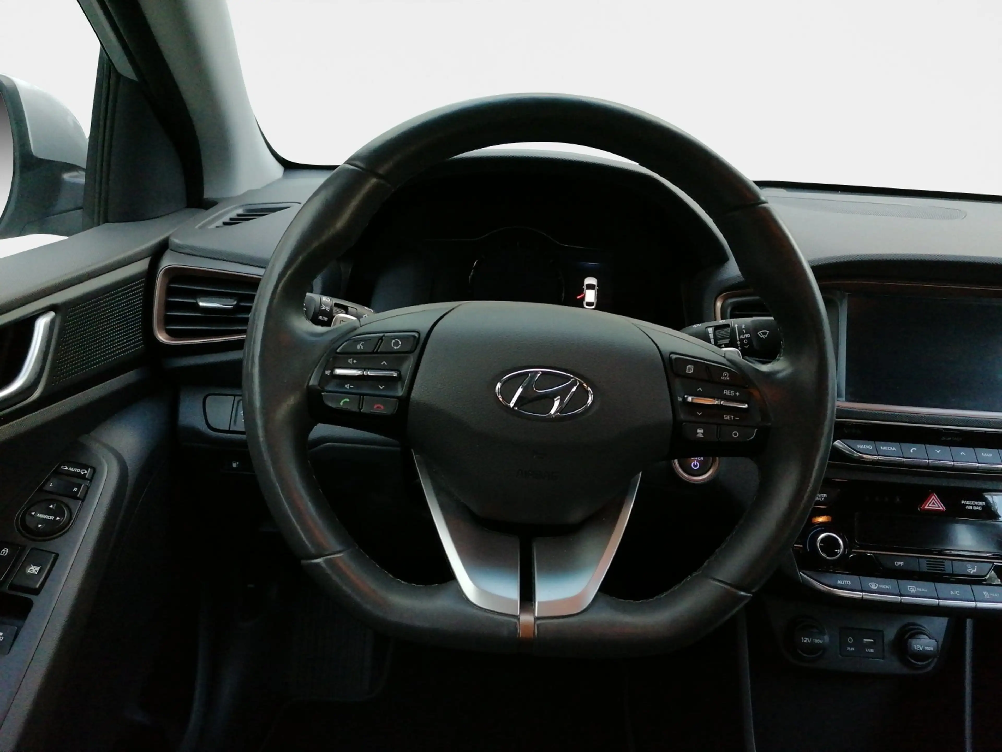 Hyundai IONIQ Trend Elektro — photo 13