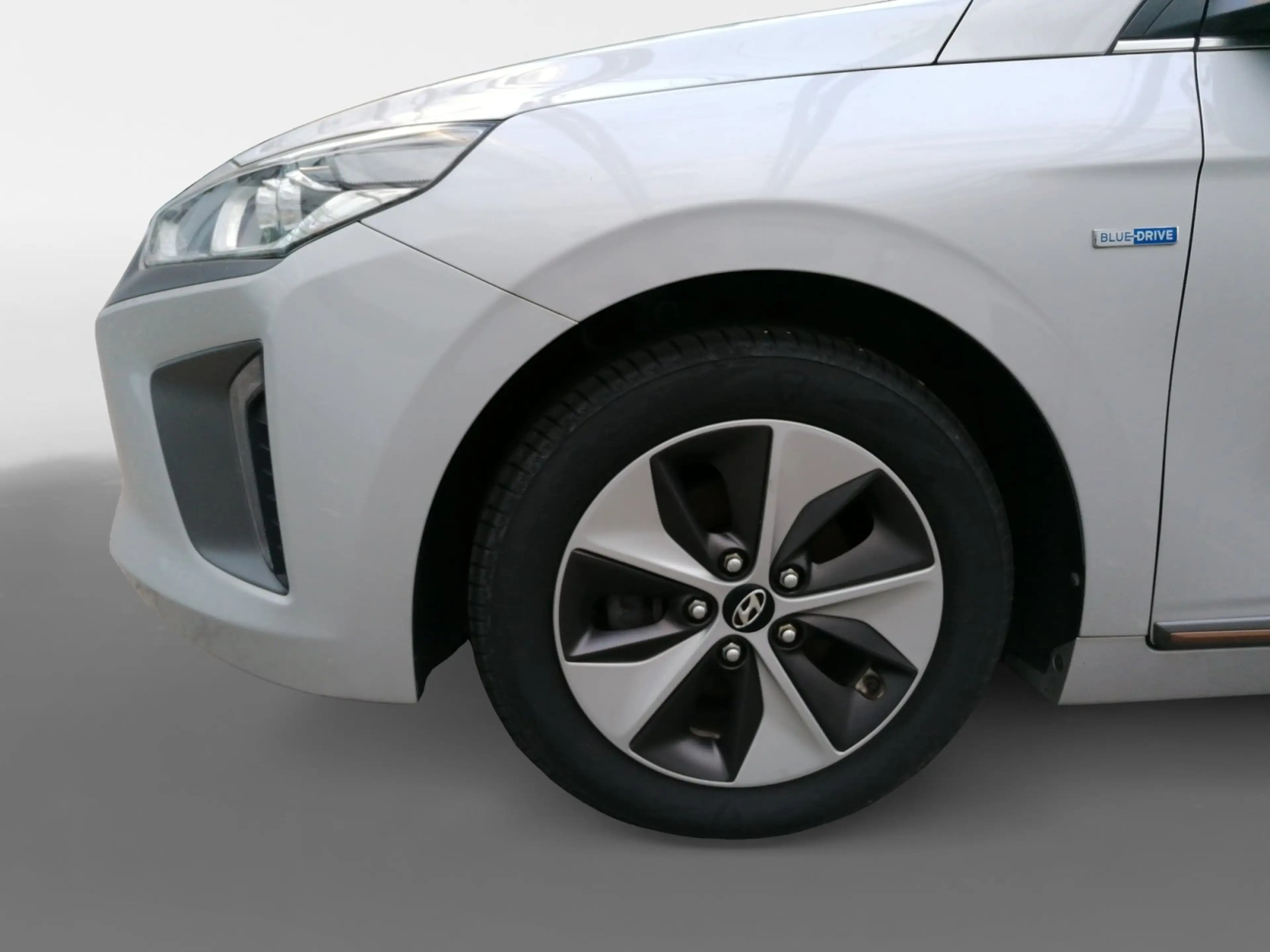 Hyundai IONIQ Trend Elektro — photo 9