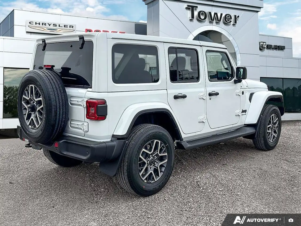 Jeep Wrangler photo Jeep Wrangler