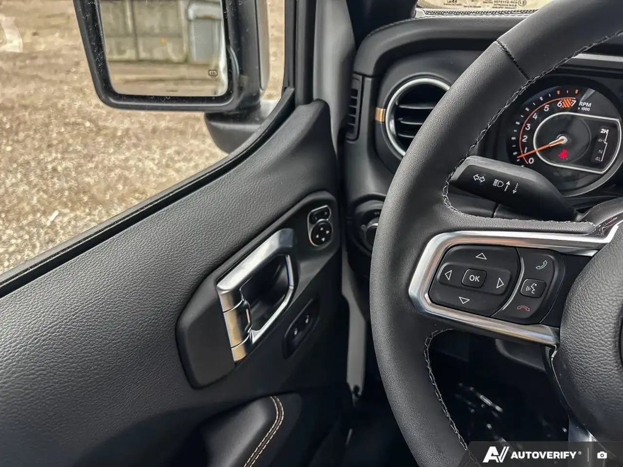 Jeep Wrangler photo Jeep Wrangler