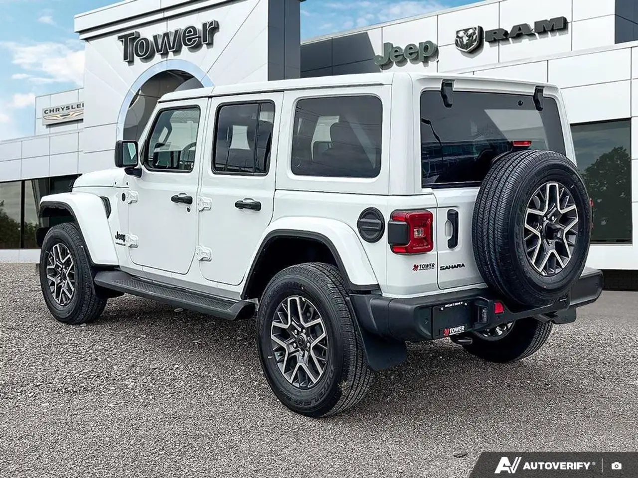 Jeep Wrangler photo Jeep Wrangler