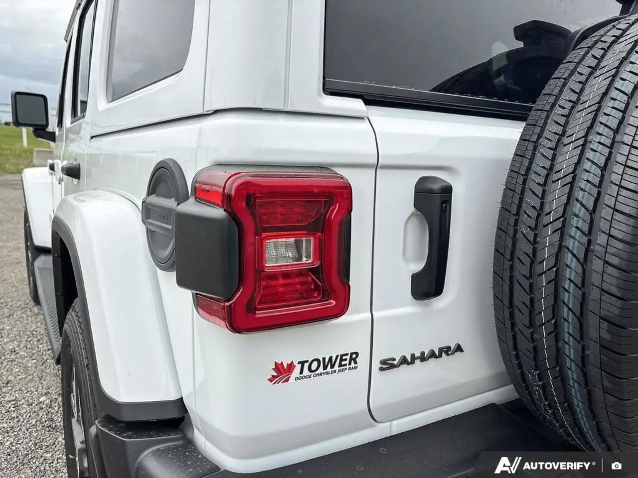 Jeep Wrangler photo Jeep Wrangler