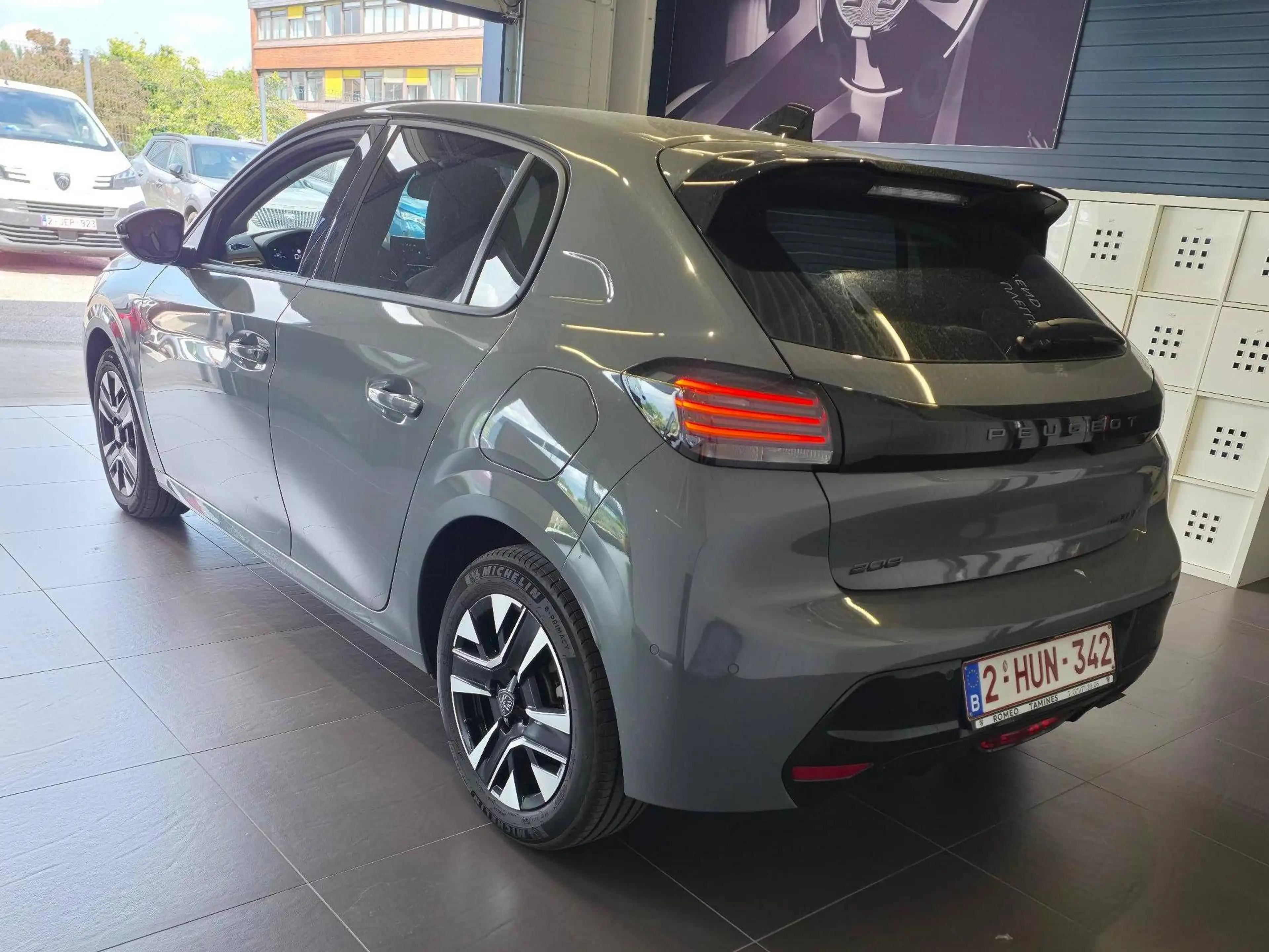 Peugeot 208 2008 1.2 Hybrid GT e-DCS GT — photo 5