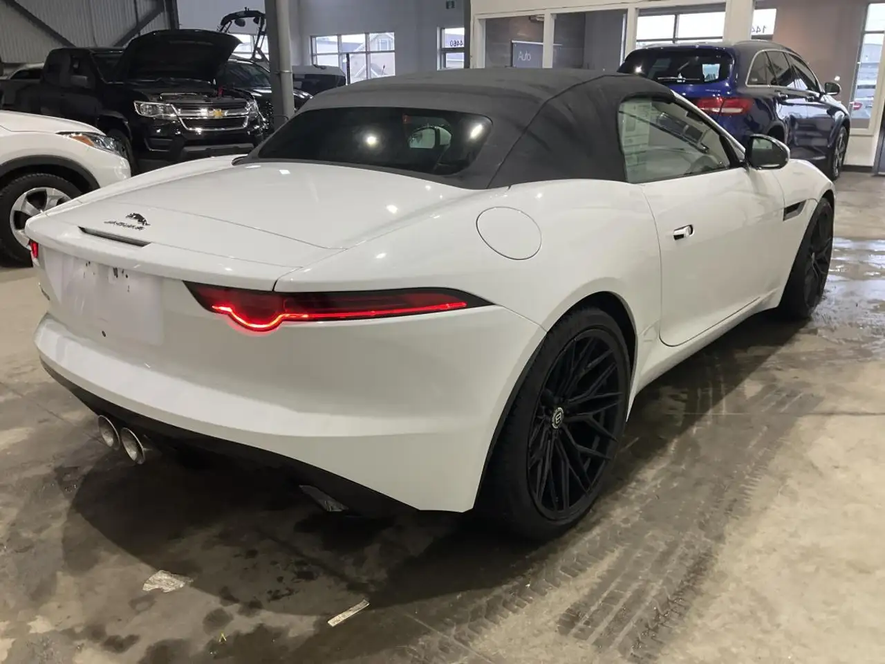 Jaguar F-Type снимка Jaguar F-Type