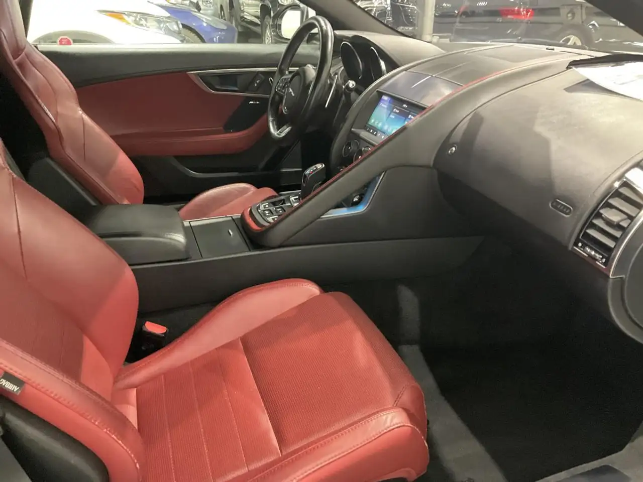 Jaguar F-Type снимка Jaguar F-Type