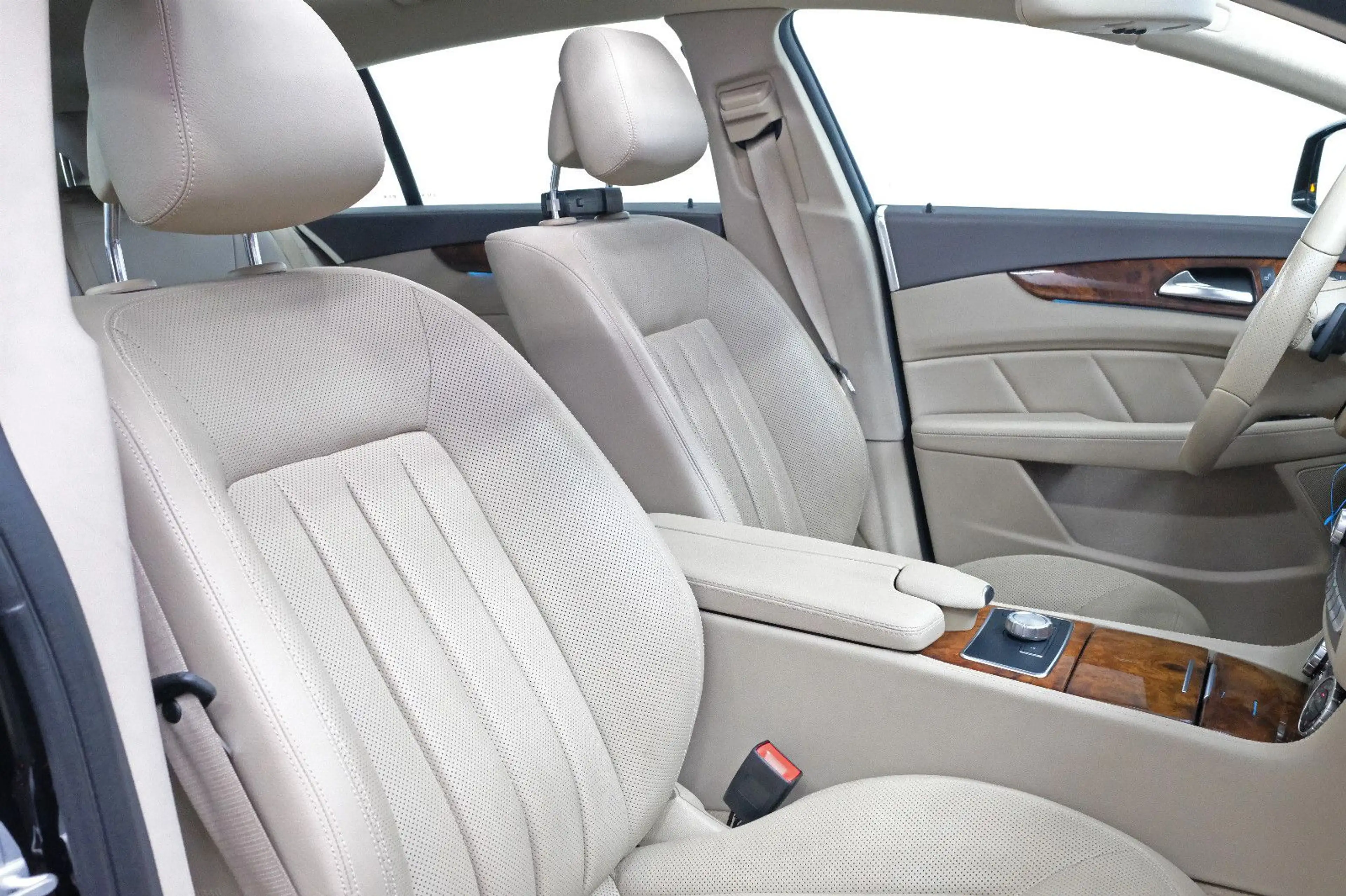 Mercedes-Benz CLS 250 CLS 250 ShootingBrake/PANO/MEMO/DISTRO/KAM/AHK — photo 9