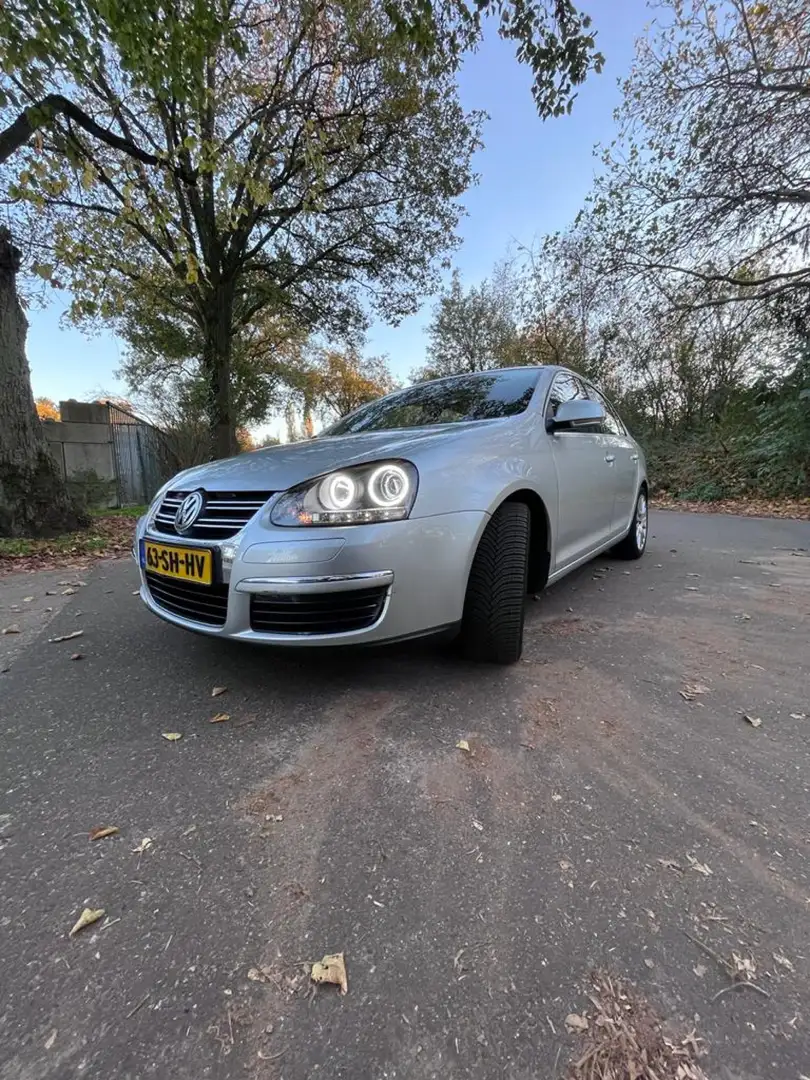 Volkswagen Jetta 1.9 TDI Comfortline Grijs - 1