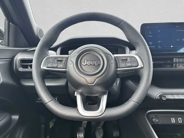 Jeep Avenger view 11