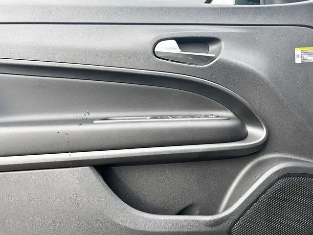Jeep Avenger view 5