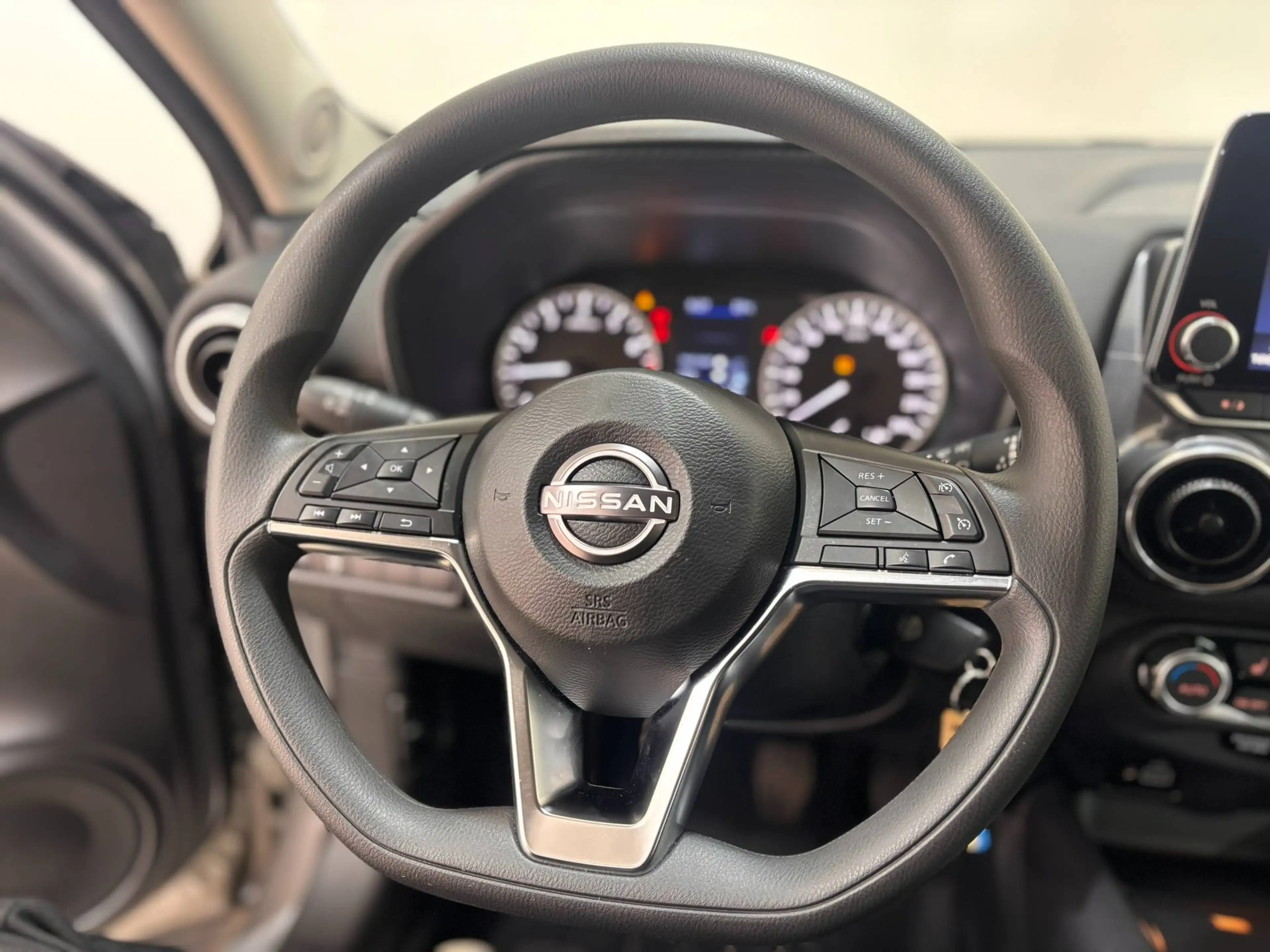 Nissan Juke 1.0 DIG-T 114CV *CARPLAY*CLIM*CAMERA + CAPTEURS*CRUISE.C — photo 14