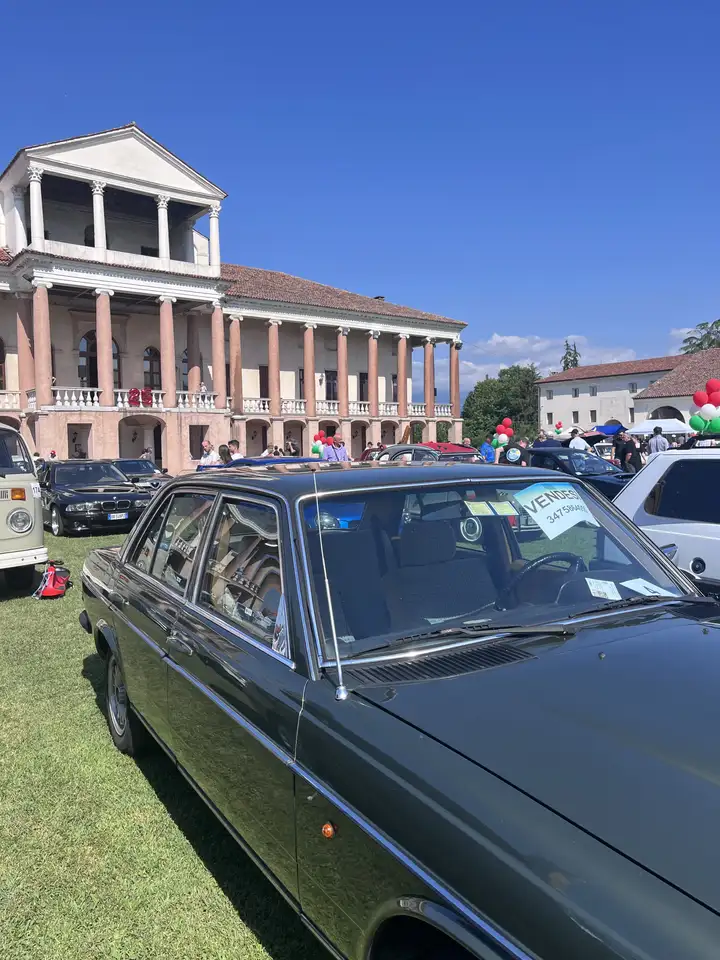 Mercedes-Benz 240, foto 3