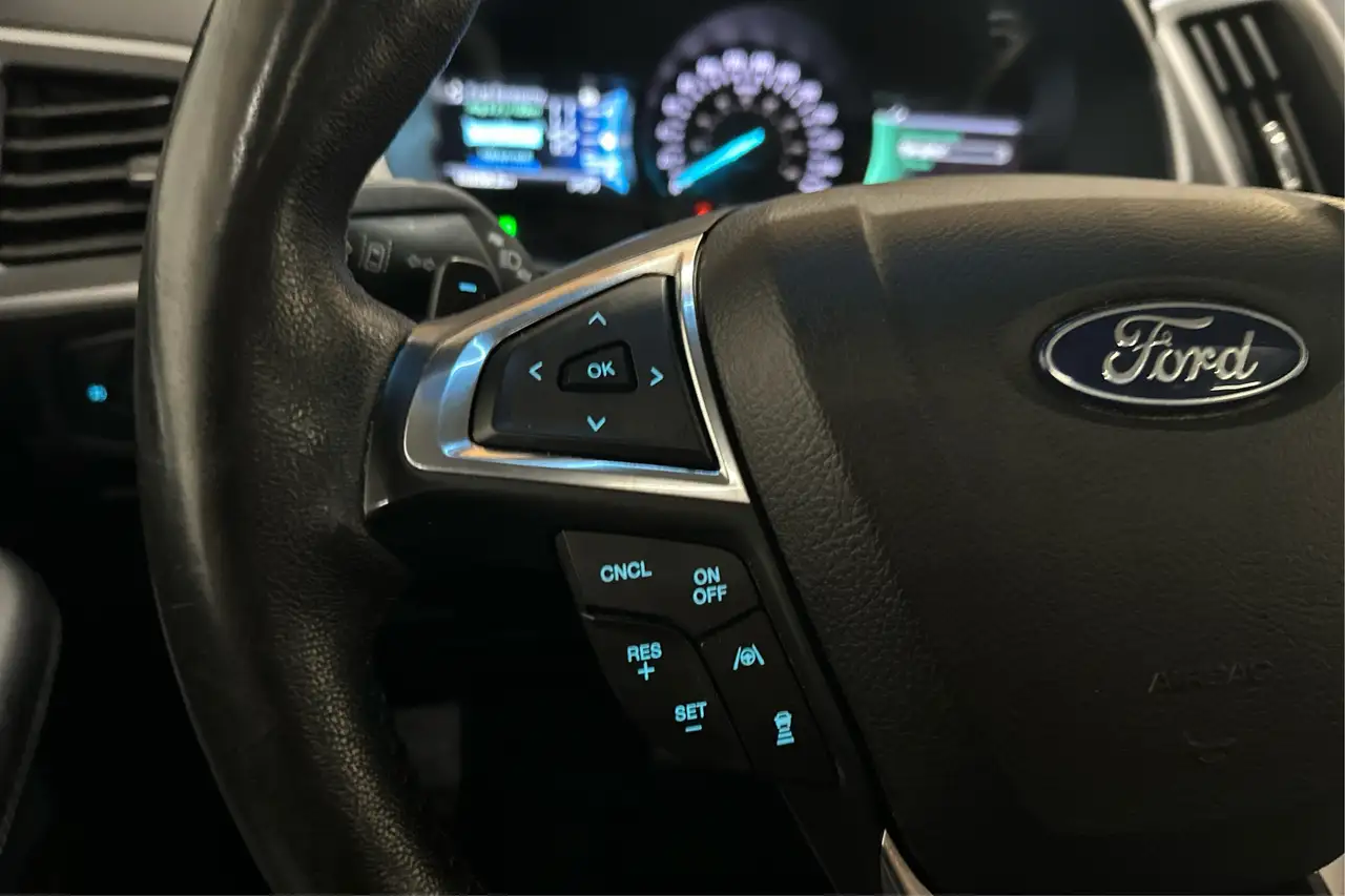 Ford Edge снимка Ford Edge