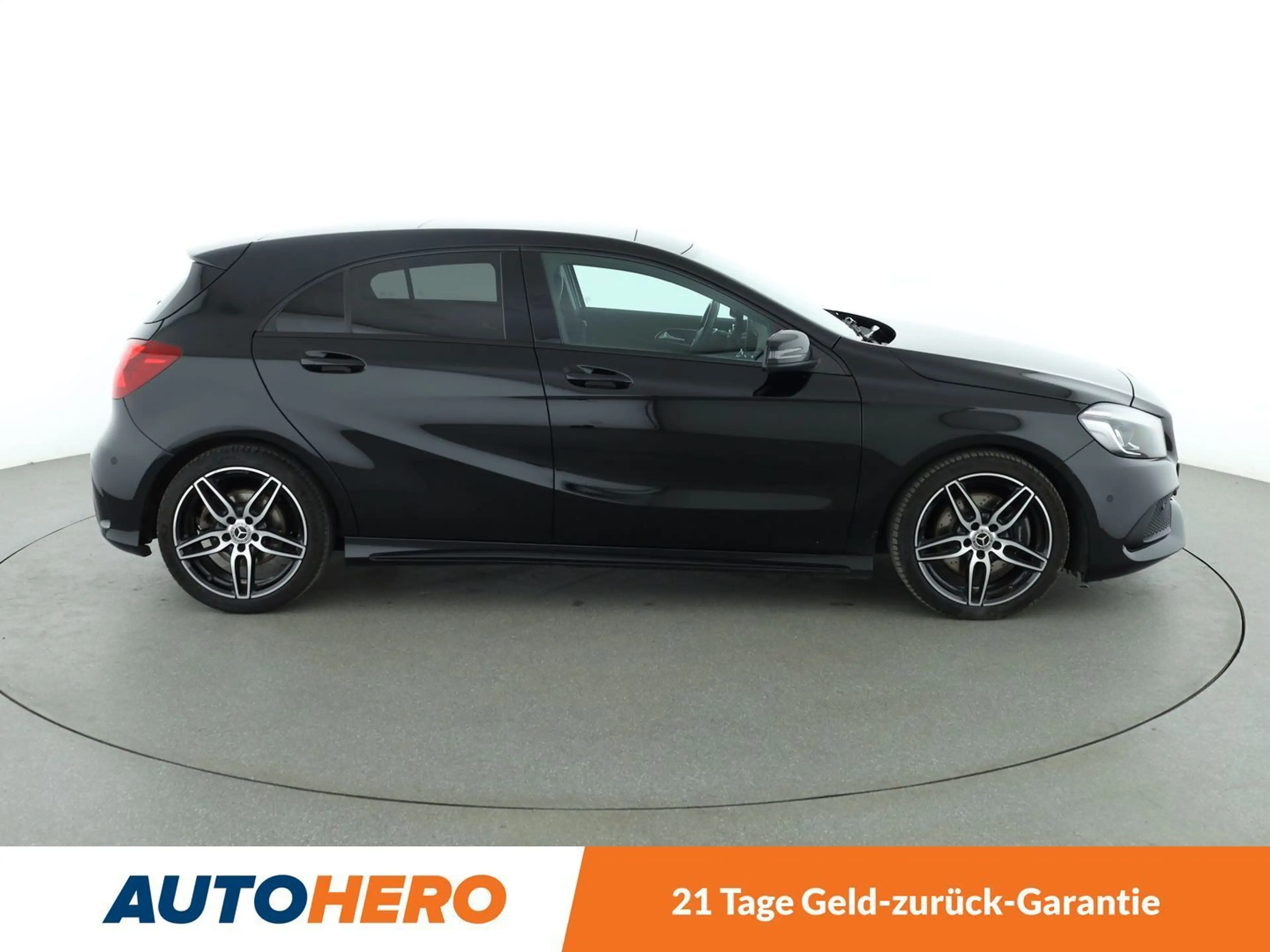 Mercedes-Benz A 250 BlueEfficiency AMG Sport*NAVI*LED*PDC*SHZ*PANO* — photo 7