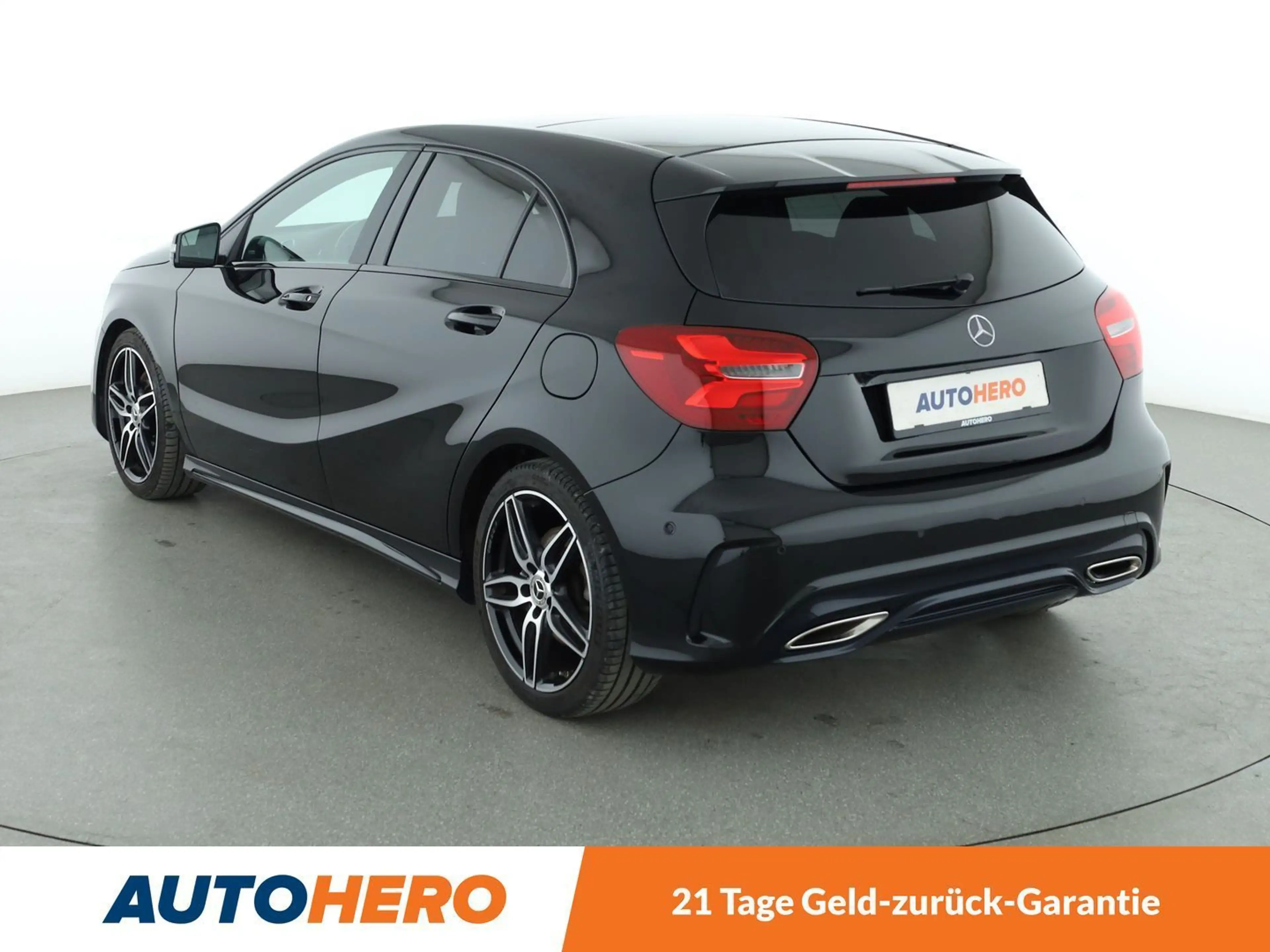 Mercedes-Benz A 250 BlueEfficiency AMG Sport*NAVI*LED*PDC*SHZ*PANO* — photo 4