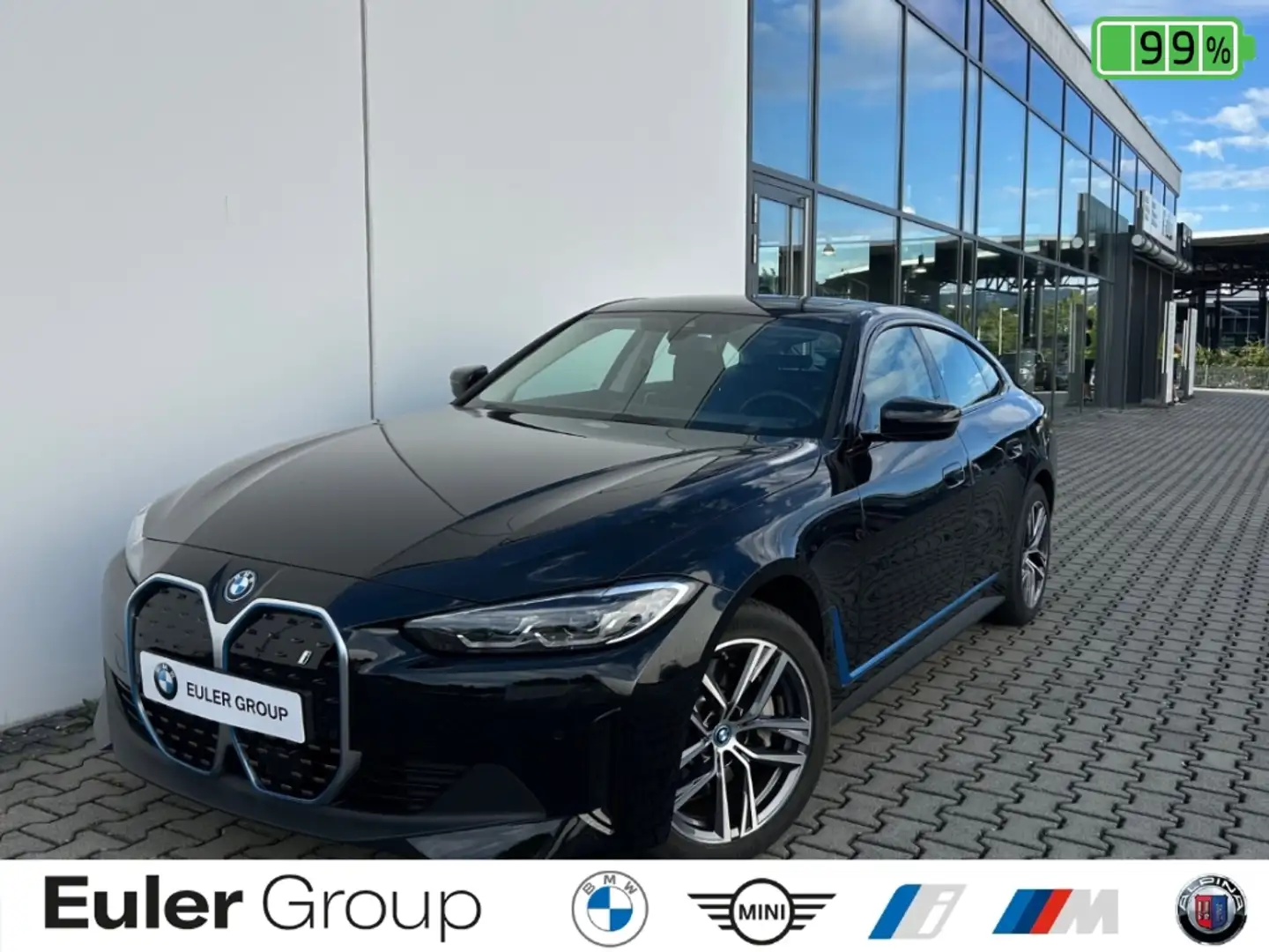 BMW i4 eDrive35 Gran Coupe SHZ Parkass LCProf PANO Schwarz - 1