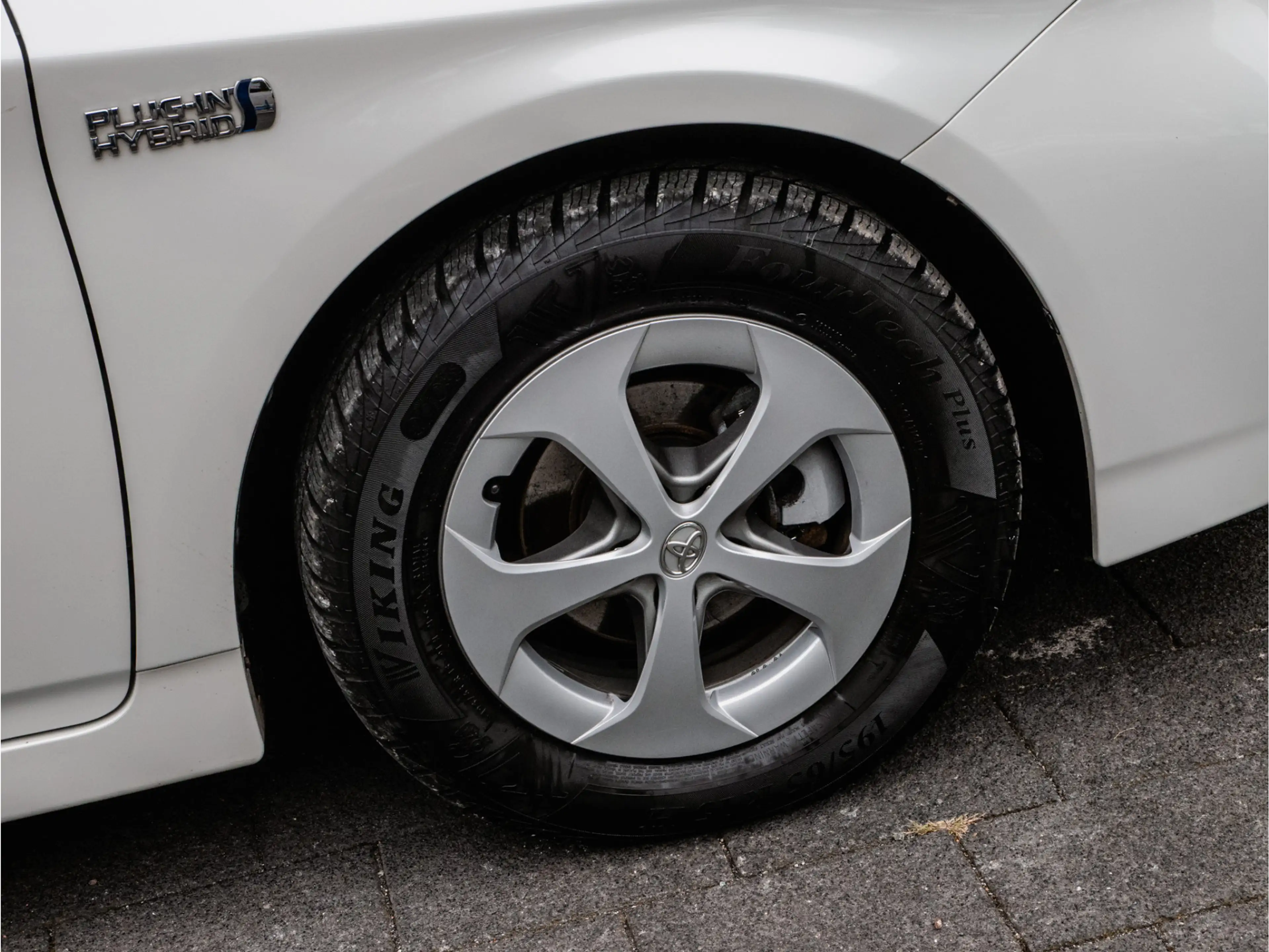 Toyota Prius 1.8 Plug-in Aspiration Trekhaak/ Stoelverwarming/ — photo 37