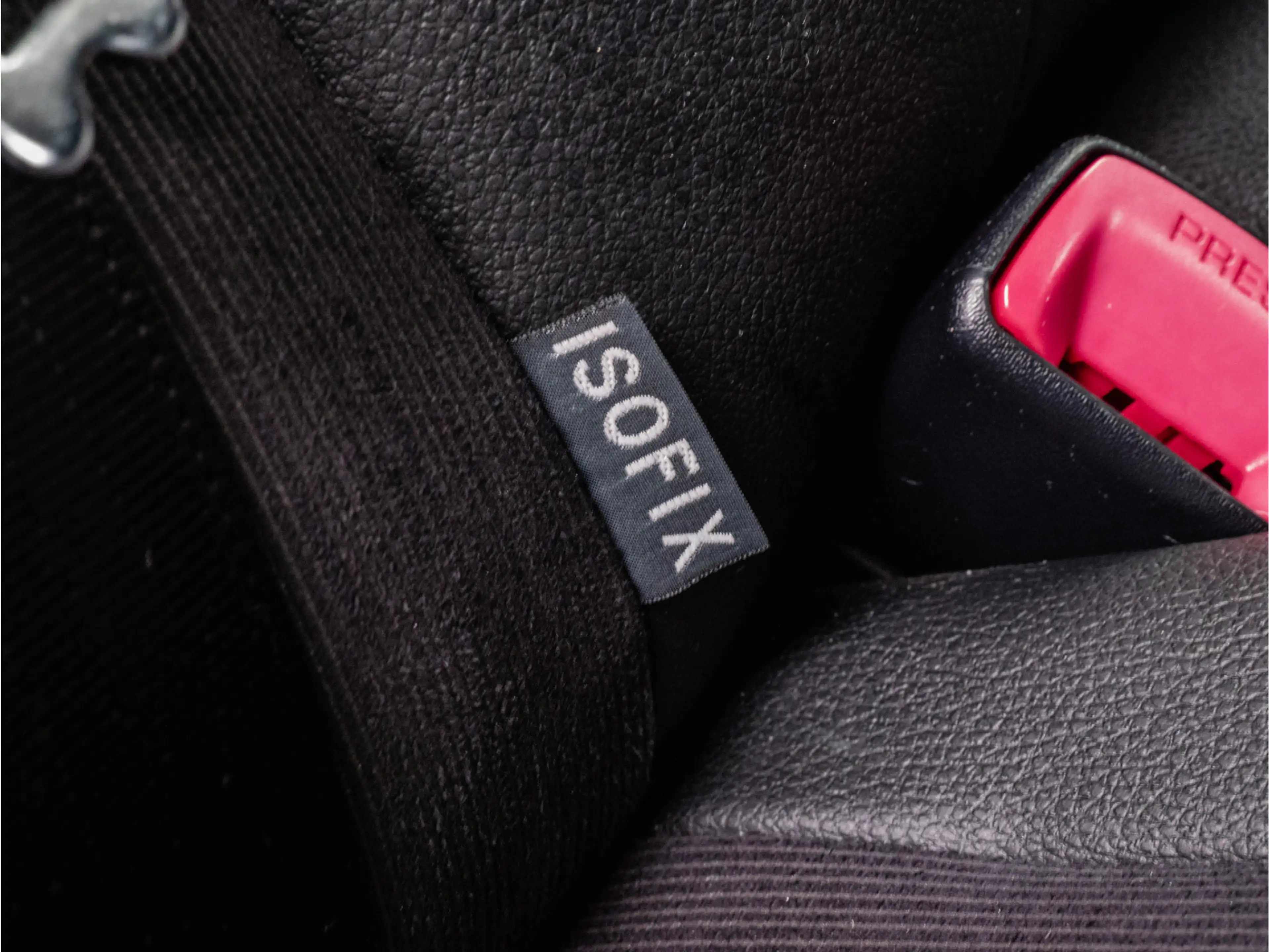 Toyota Prius 1.8 Plug-in Aspiration Trekhaak/ Stoelverwarming/ — photo 39