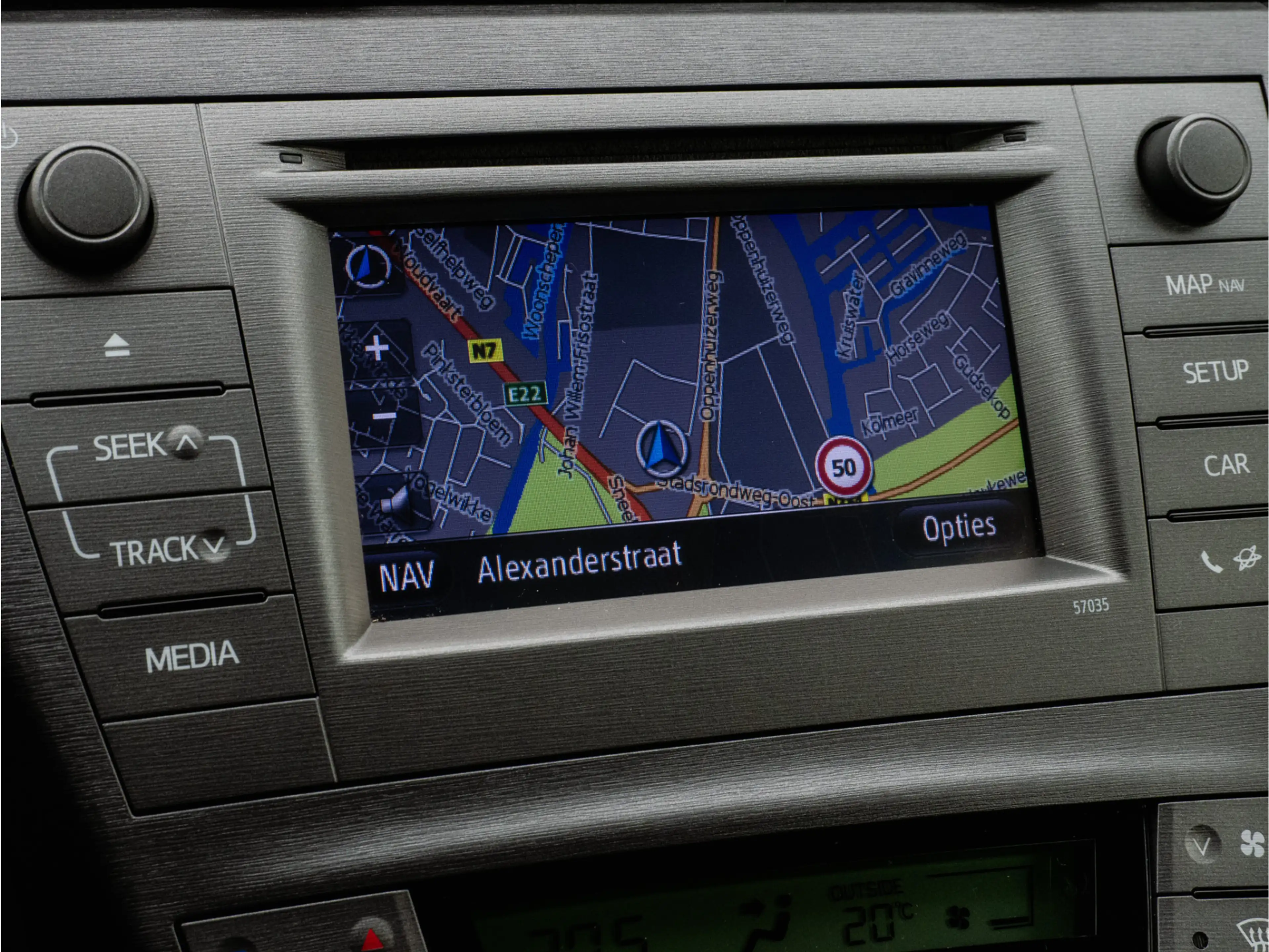 Toyota Prius 1.8 Plug-in Aspiration Trekhaak/ Stoelverwarming/ — photo 16