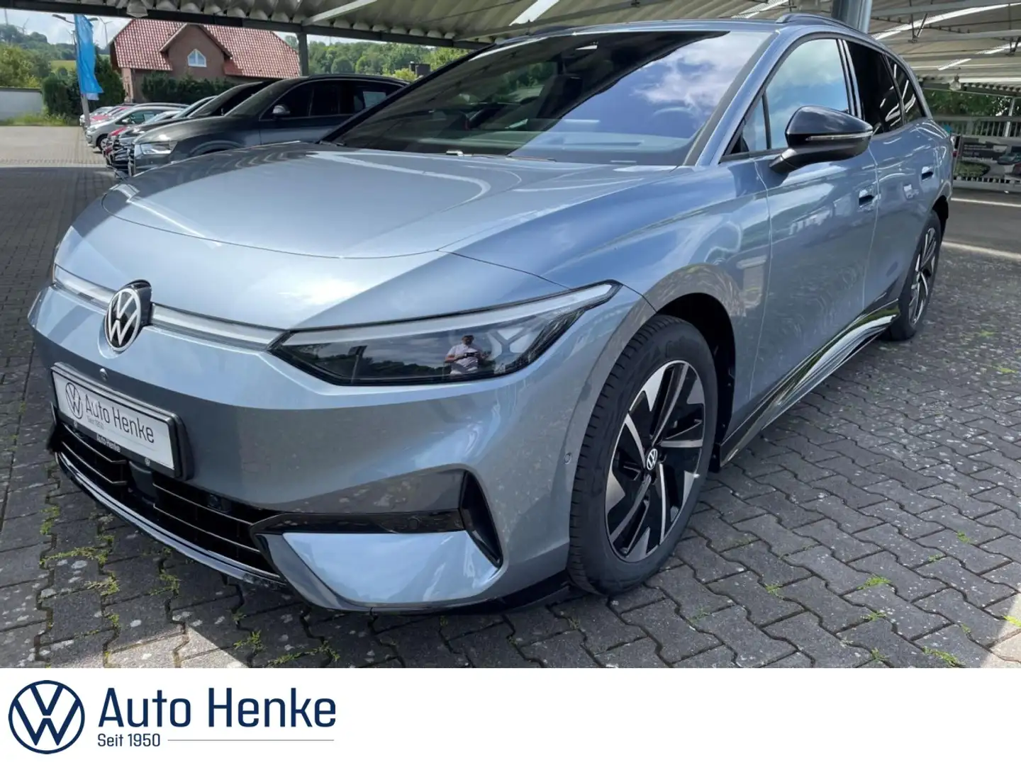 Volkswagen ID.7 Tourer Pro 210 kW (286 PS) 77 kWh 1-Gang-Automatik Blau - 1