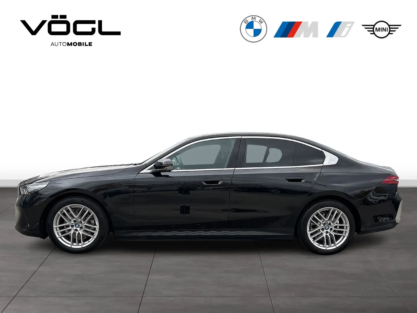 BMW 530 e Limousine Panoramadach AHK Comfortpaket Schwarz - 2