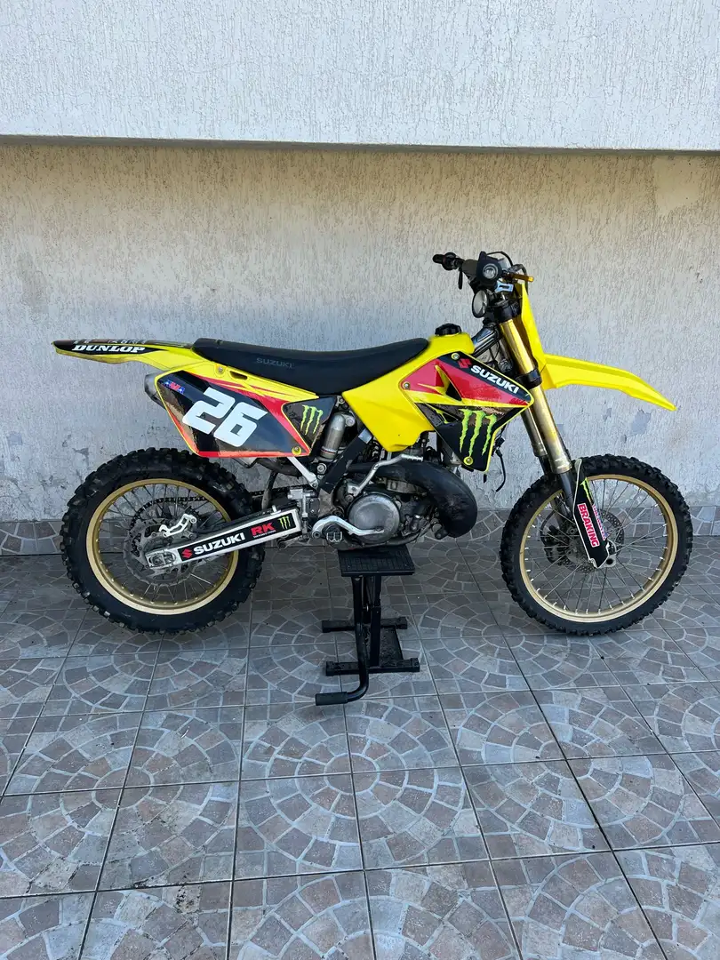 Suzuki RM 250 Valenti - 1