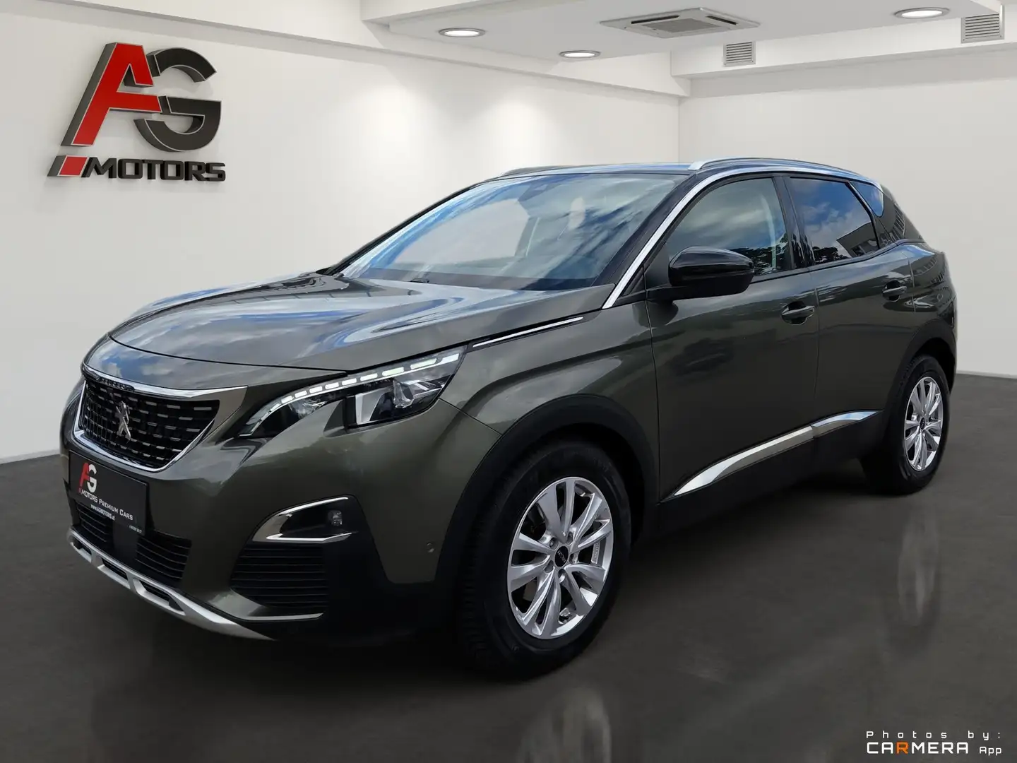 Peugeot 3008 1,6 BlueHDi 120 S&S 6-Gang ECO Allure Grau - 1