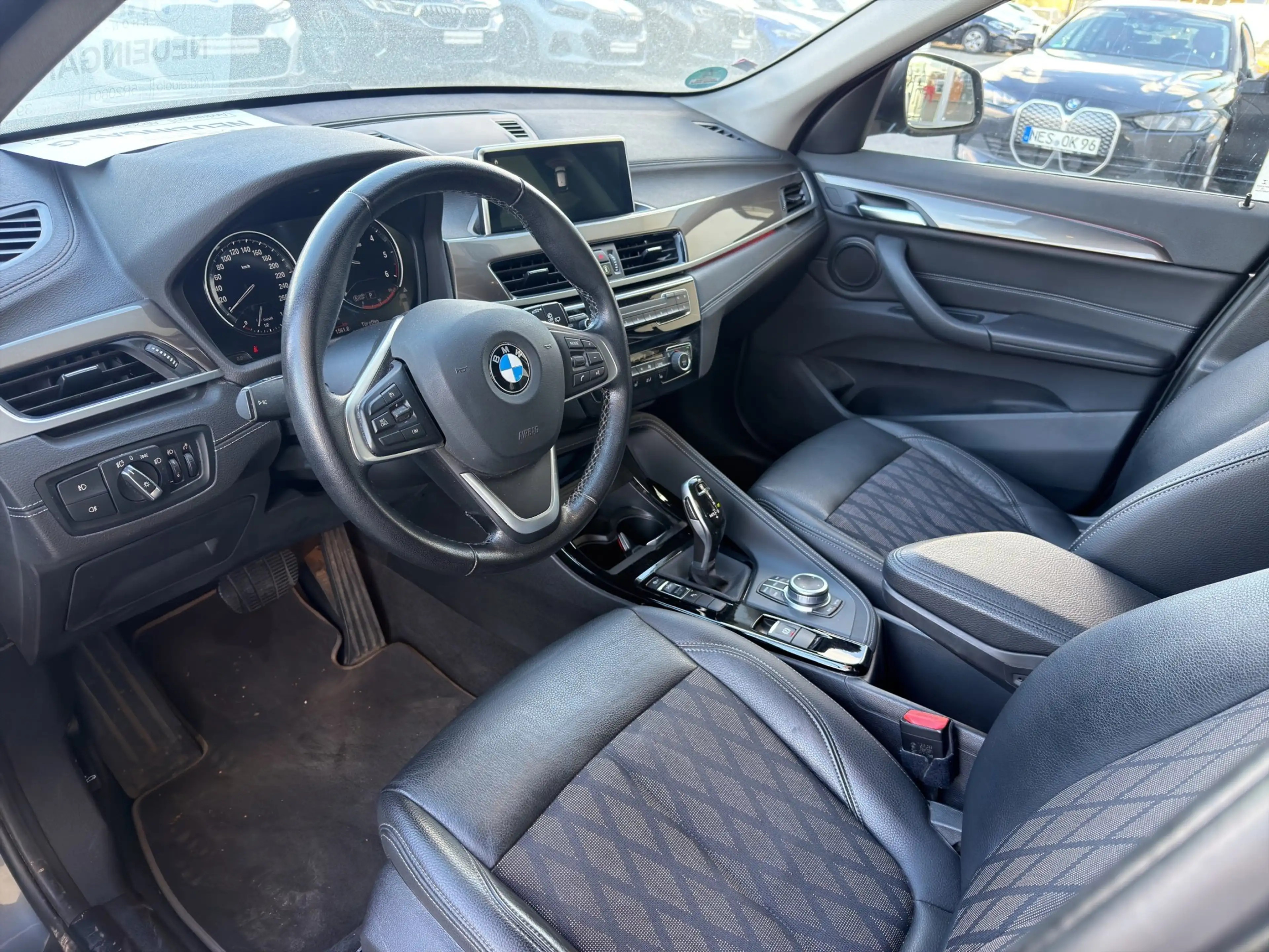 BMW X1 sDrive18d xLine Navi.LED.AHK.SH.PDC.Tempomat. — photo 7