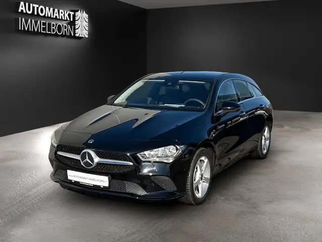 Mercedes-Benz 250 view 3