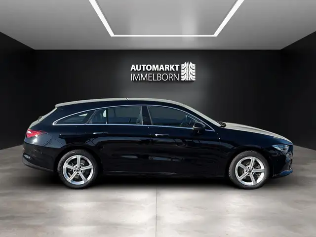 Mercedes-Benz 250 view 12