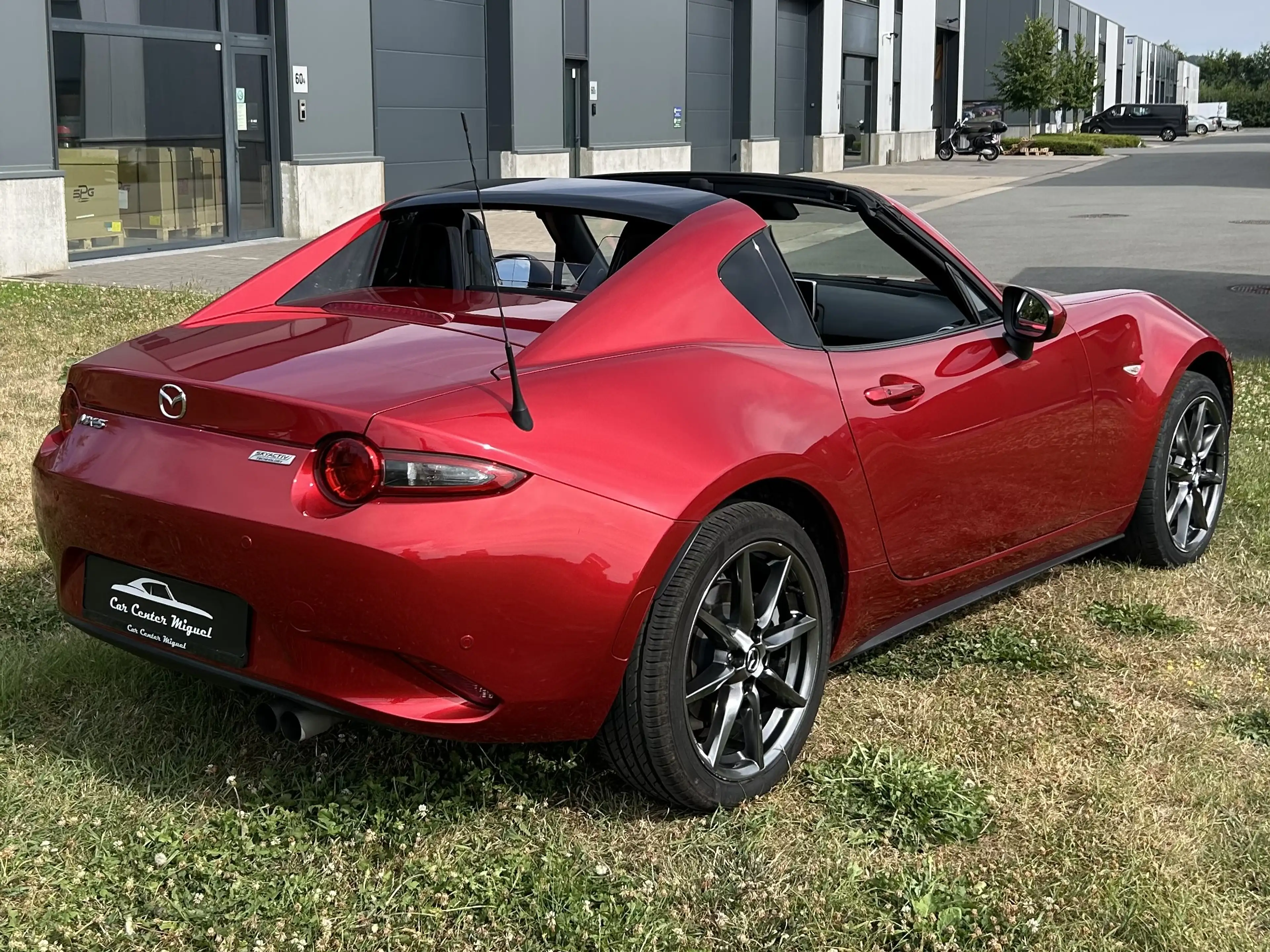 Mazda MX-5 RF SKYACTIV-G 160 Exclusive-Line — photo 3