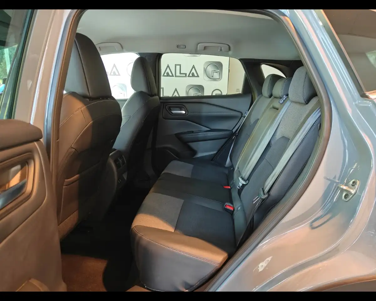 Nissan Qashqai 1.3 mhev N-Connecta 2wd 158cv xtronic 9