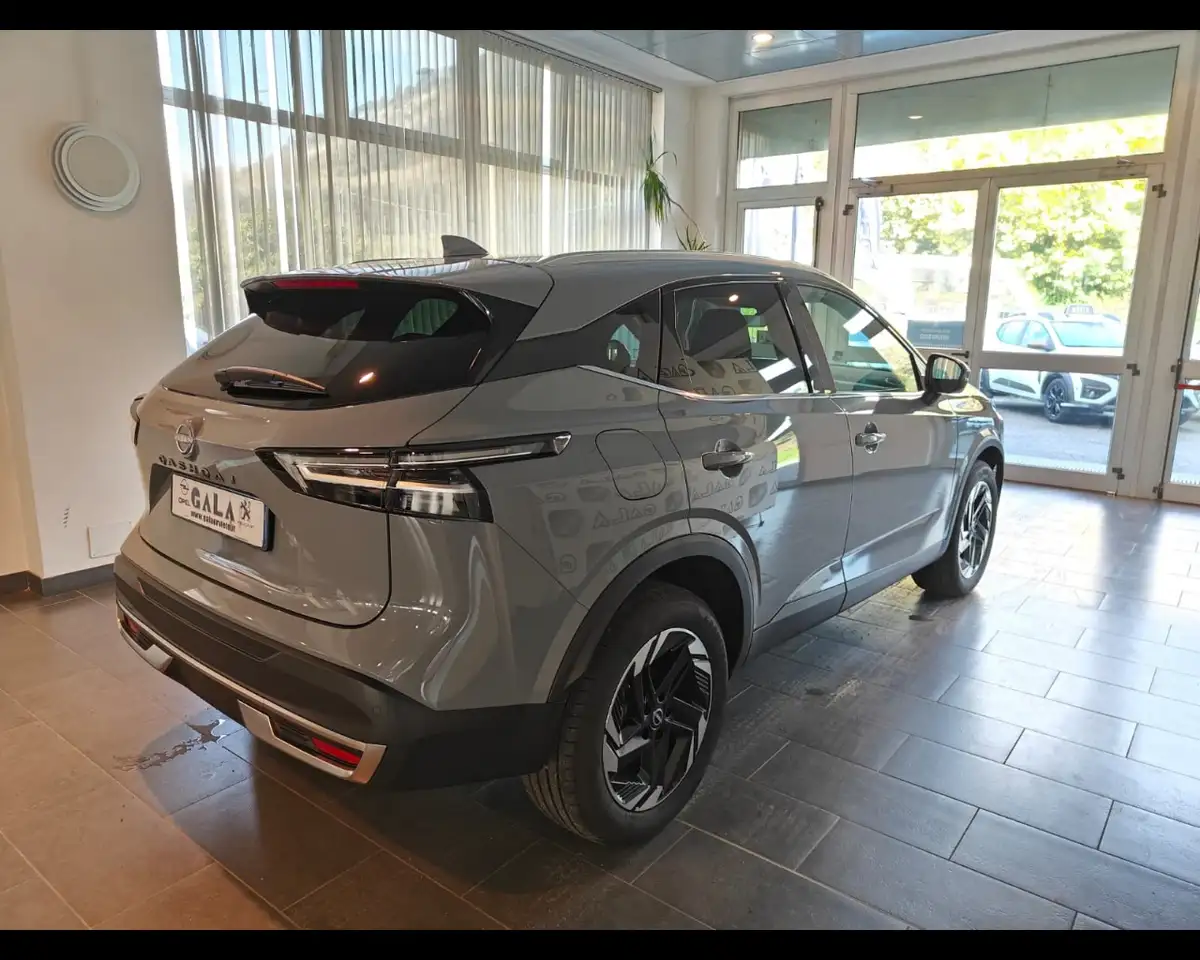 Nissan Qashqai 1.3 mhev N-Connecta 2wd 158cv xtronic 6