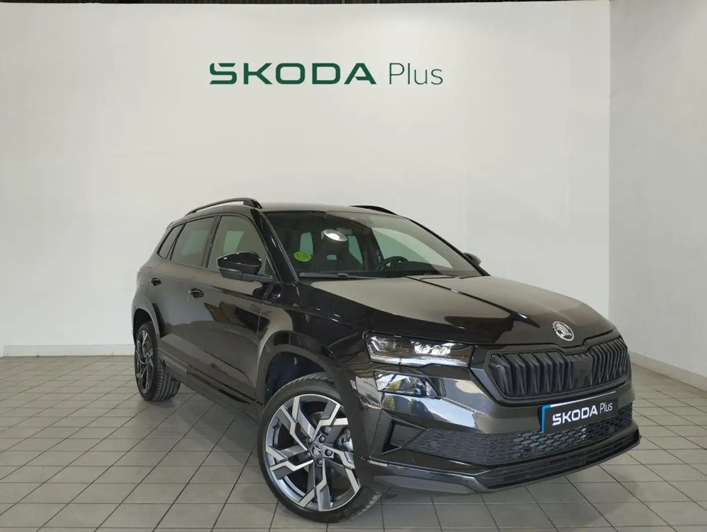 Skoda Karoq 1.5 TSI Sportline ACT DSG 110KW Negro - 1