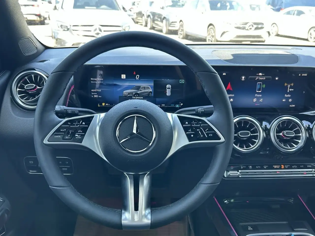 Mercedes-Benz GLB снимка Mercedes-Benz GLB