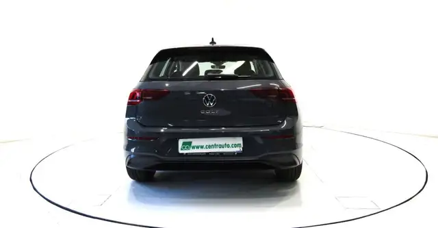 Volkswagen Golf view 4