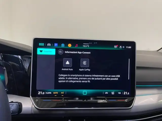 Volkswagen Golf view 9