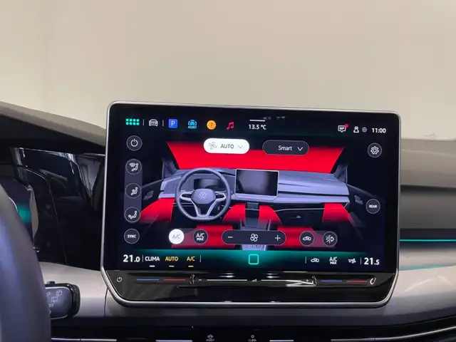 Volkswagen Golf view 11