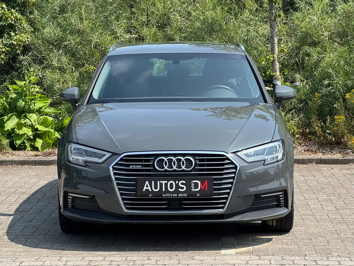 Audi A3 e-tron 1.4 TFSI PHEV Design S tronic Leder,Navi,AC Gris - 2