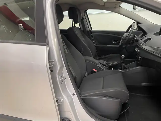 Renault Megane view 13