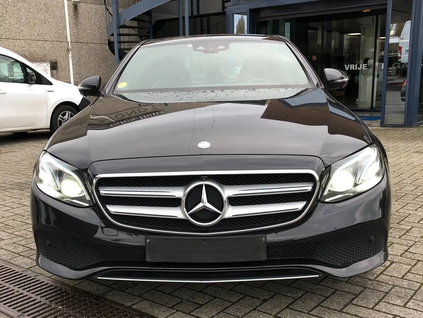 Mercedes-Benz E 220 d Automaat,360°,Carplay,sfeerverlichting, HUD Zwart - 2