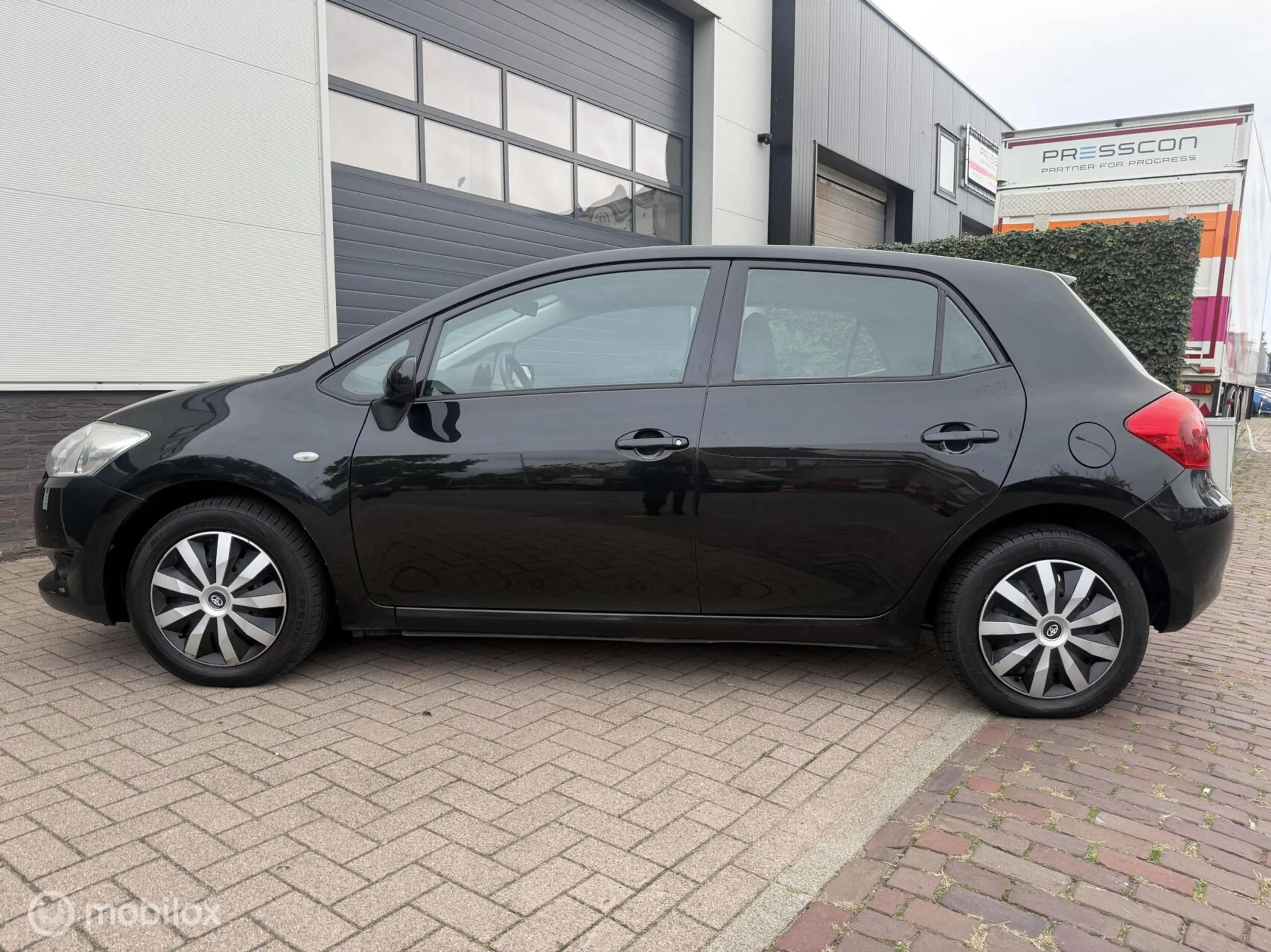 Toyota Auris 1.6-16V Sol Business AUTOMAAT/NAVI/CRUISE/TREKHAAK — photo 6
