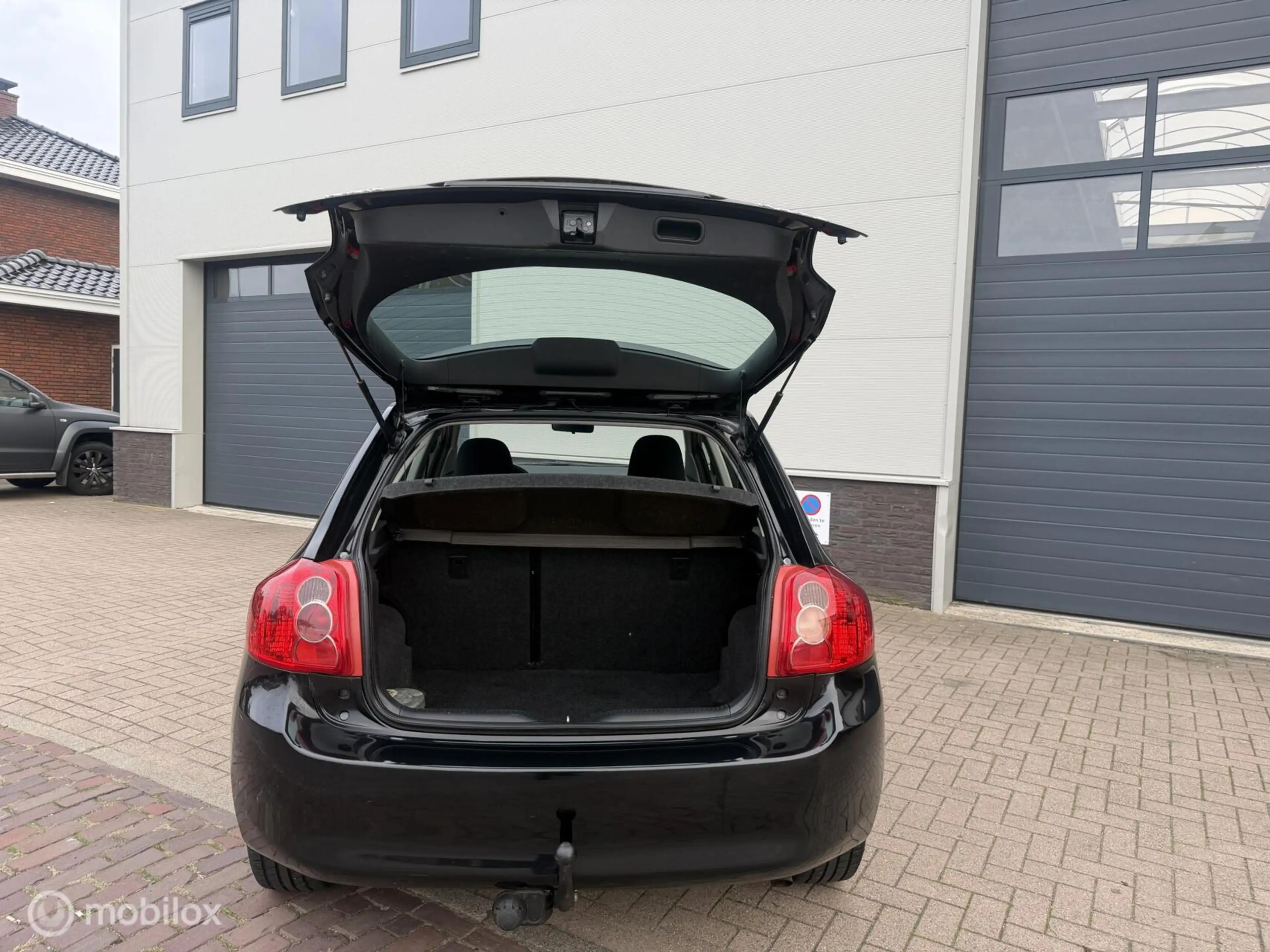 Toyota Auris 1.6-16V Sol Business AUTOMAAT/NAVI/CRUISE/TREKHAAK — photo 10