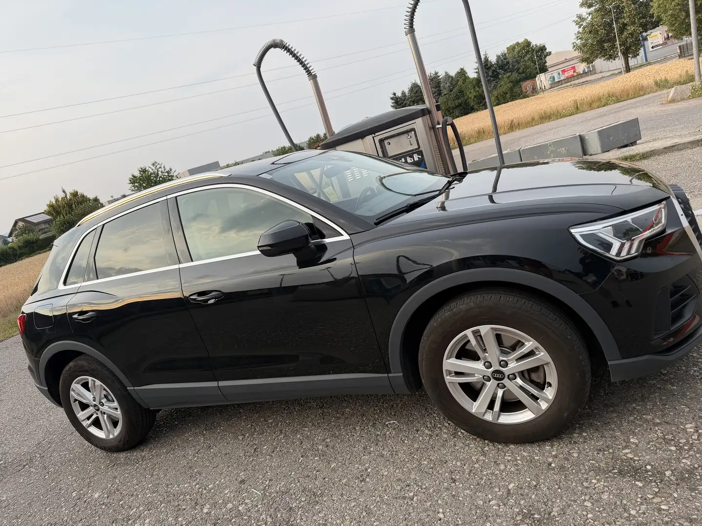 Audi Q3 Schwarz - 2