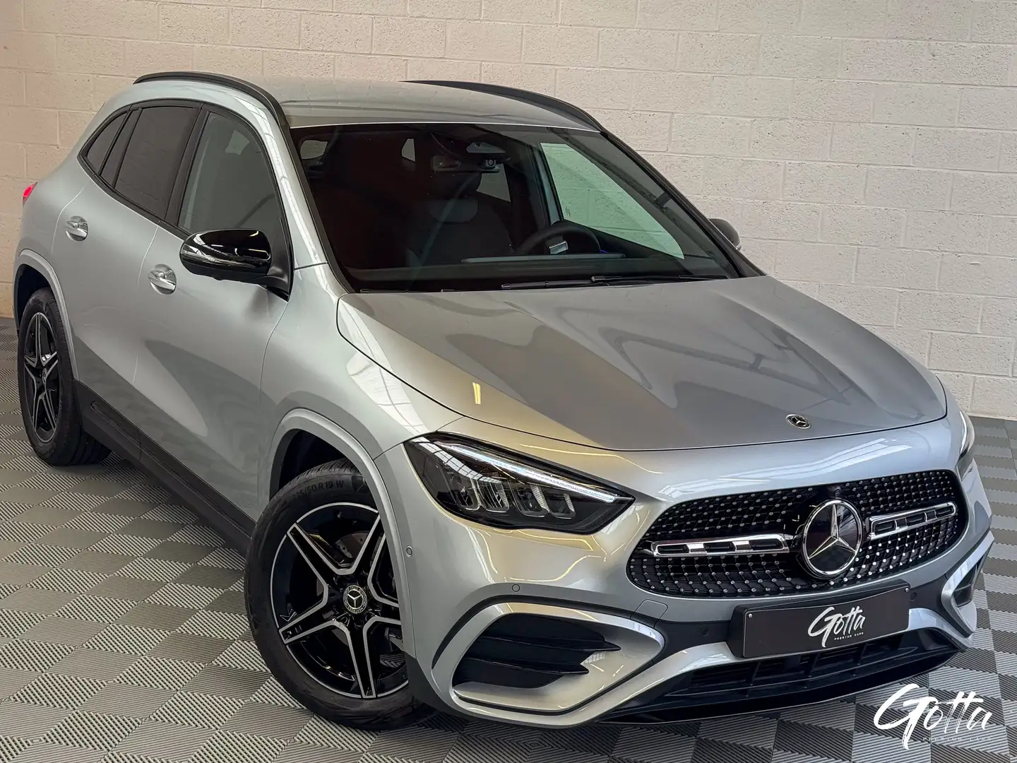 Mercedes-Benz GLA 200 163CH AMG Line*PACK NIGHT/FACELIFT/CAMERA 360/NEUF Argento - 2