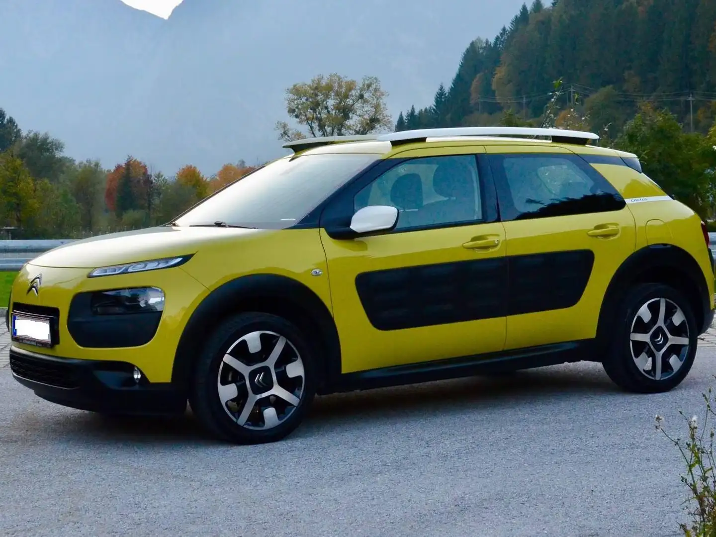 Citroen C4 Cactus C4 Cactus 1,2 VTI82 Feel Feel Gelb - 2