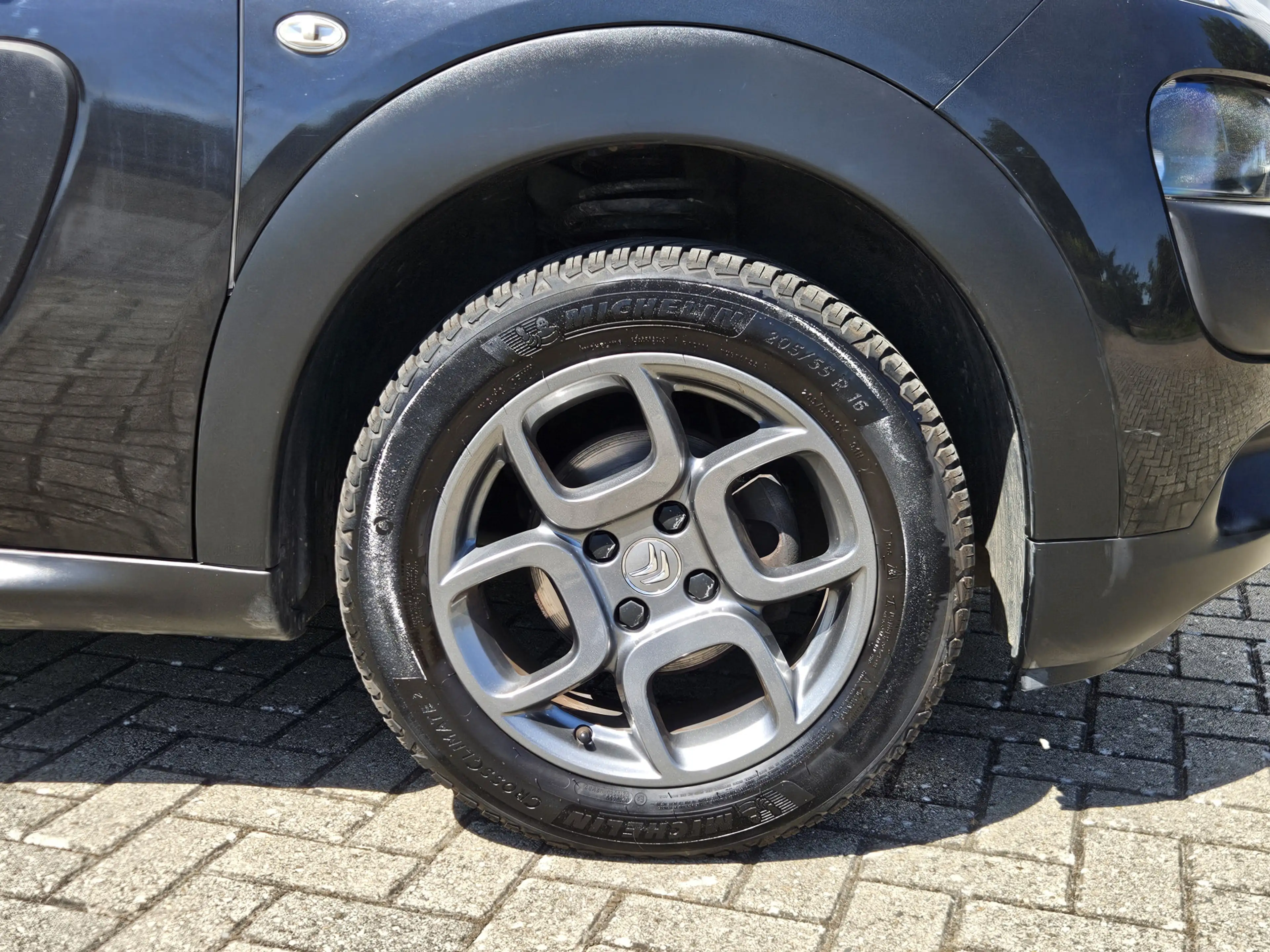 Citroen C4 Cactus 1.2 PureTech Shine / Dealer Onderhouden! — photo 17