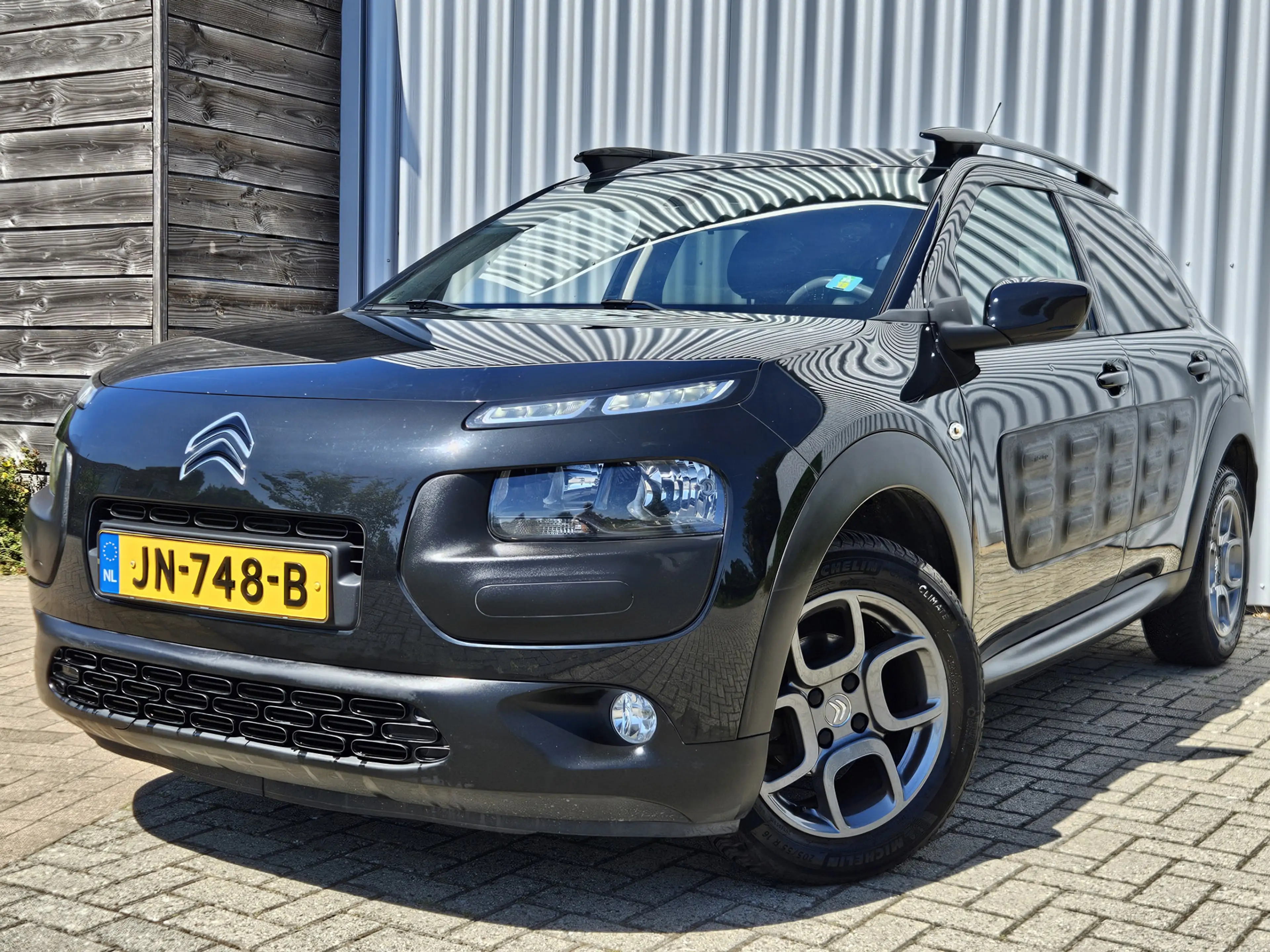 Citroen C4 Cactus 1.2 PureTech Shine / Dealer Onderhouden!
