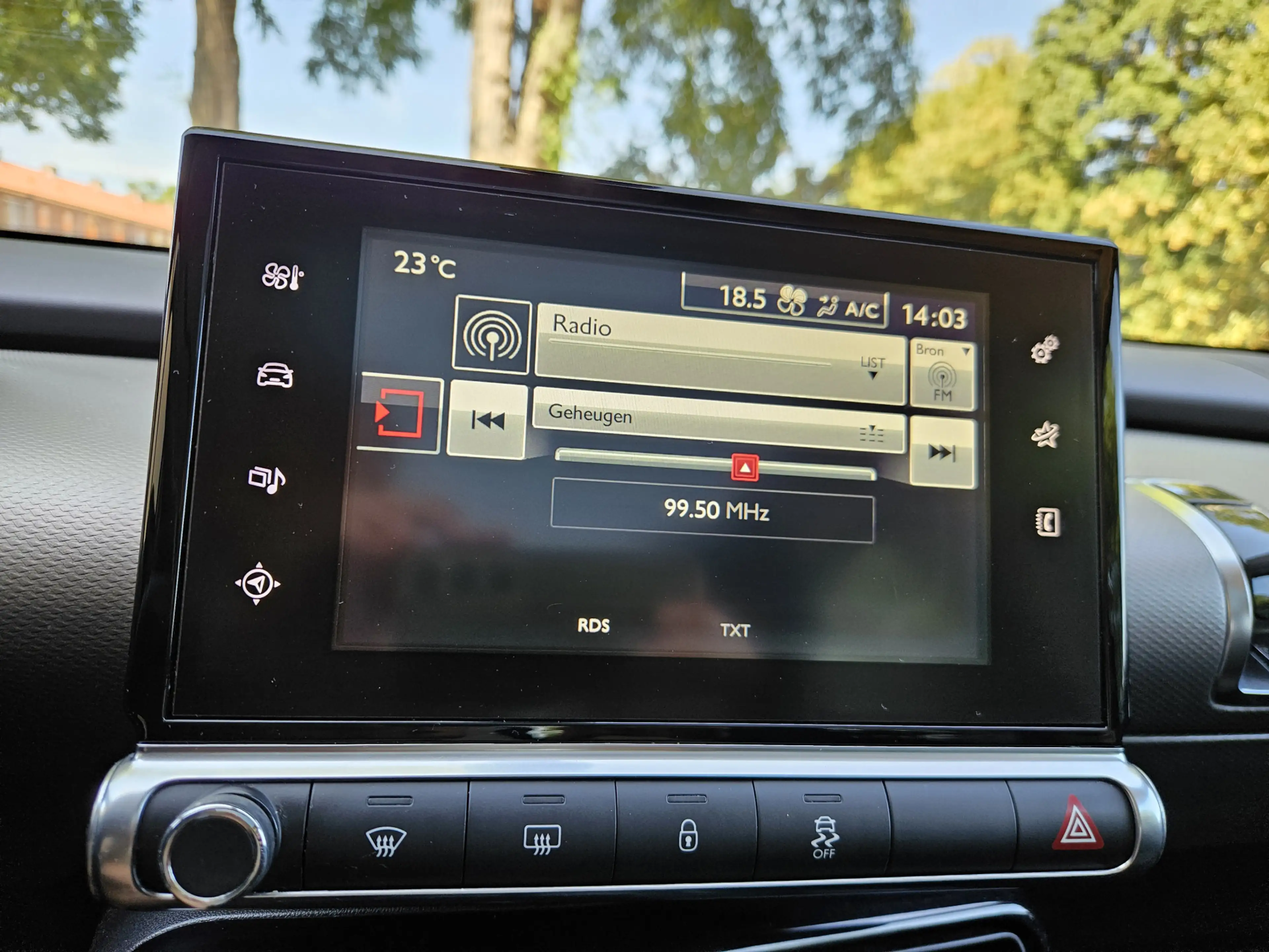Citroen C4 Cactus 1.2 PureTech Shine / Dealer Onderhouden! — photo 12
